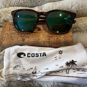 Costa Black and Green Sunglasses Wayfarer Style